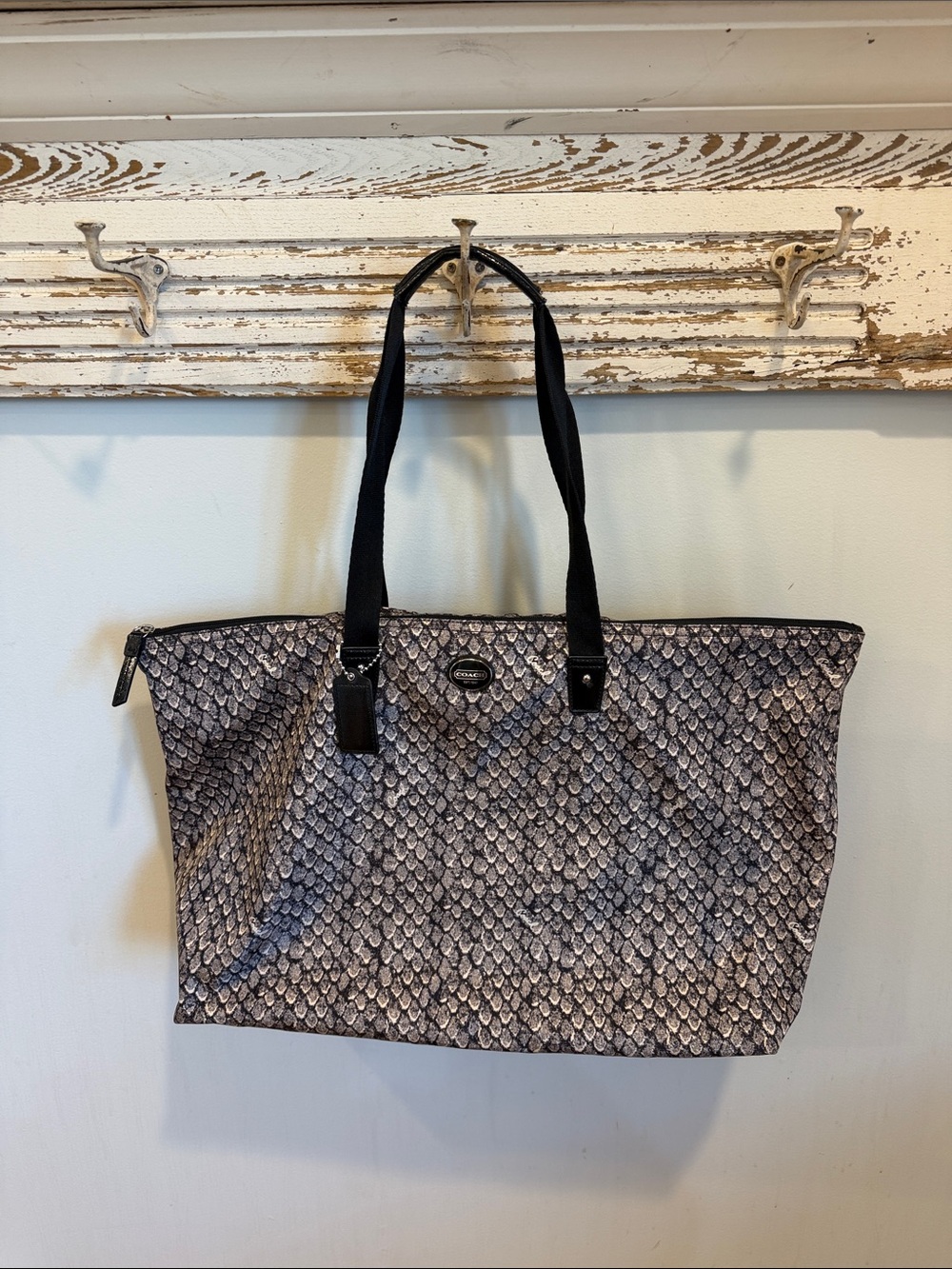 Coach F77461 Getaway Snake Print Packable Weekender & Pouch Bag Silver/Gunmetal - Picture 2 of 12
